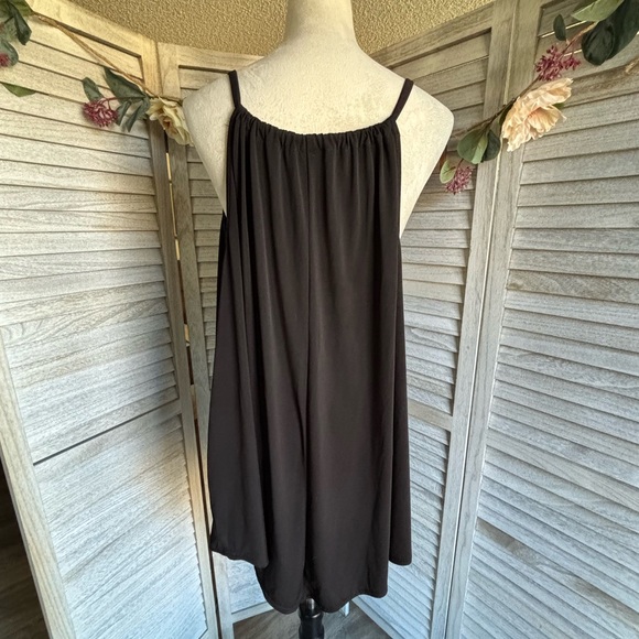 FIRST LOVE Women’s SZ 3X Black V-Neck Sleeveless Blouse, VHemline, Gathered Back - Picture 3 of 16